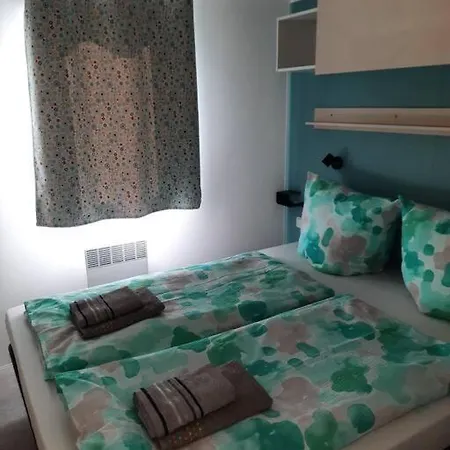 Apartment Chalets Mercure Am Wallersee Zum Vermieten