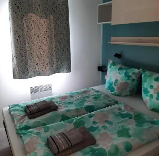 Apartamento Chalets Mercure Am Wallersee Zum Vermieten